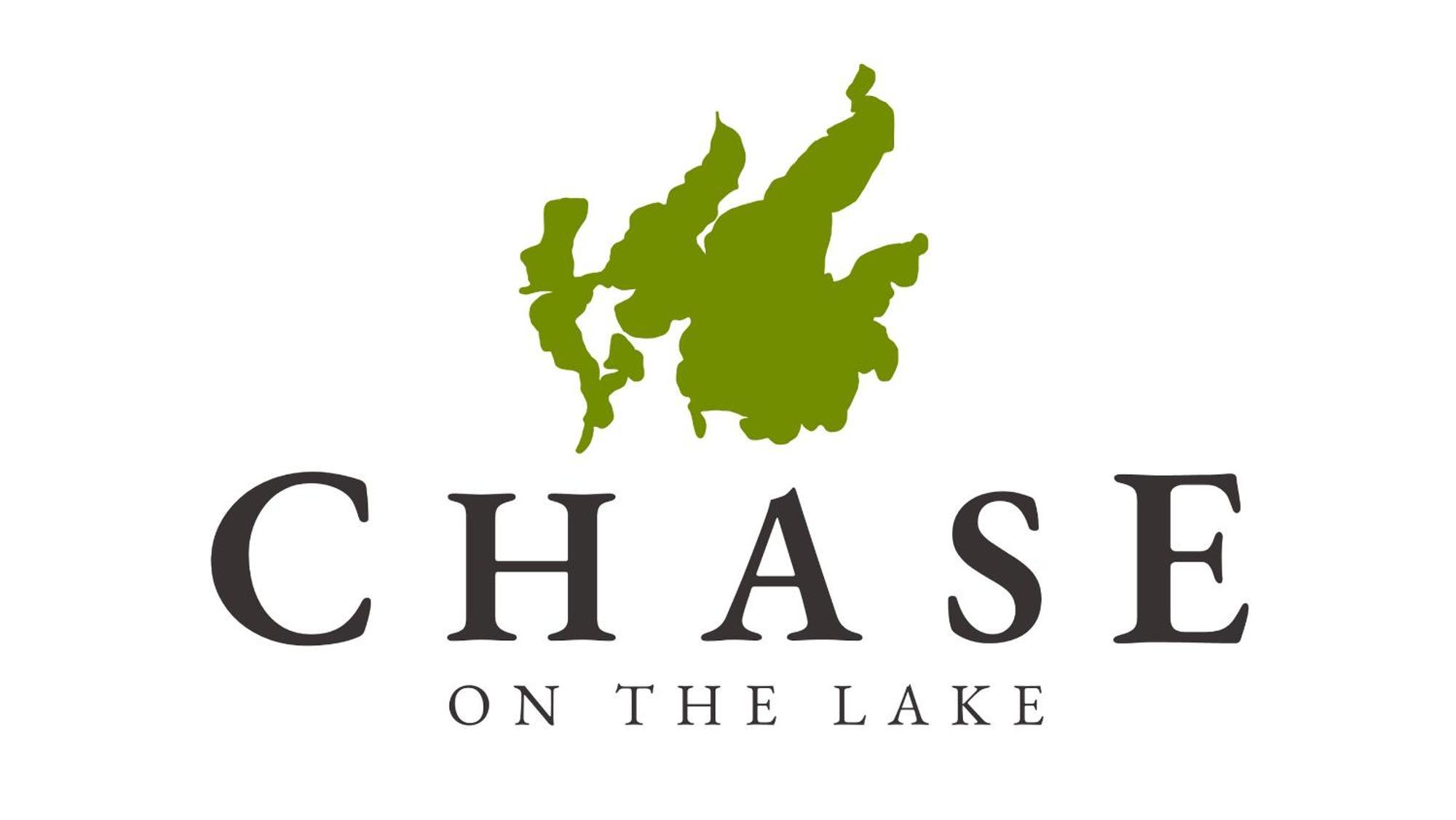 Chase On The Lake Walker Kültér fotó